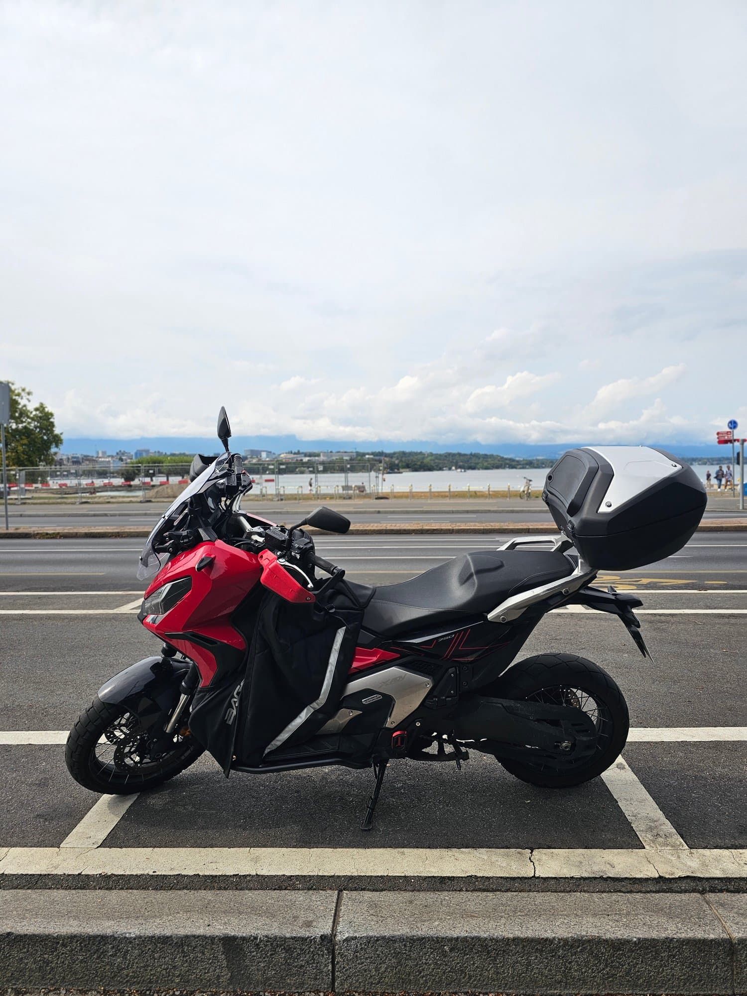 Honda X-ADV 2023